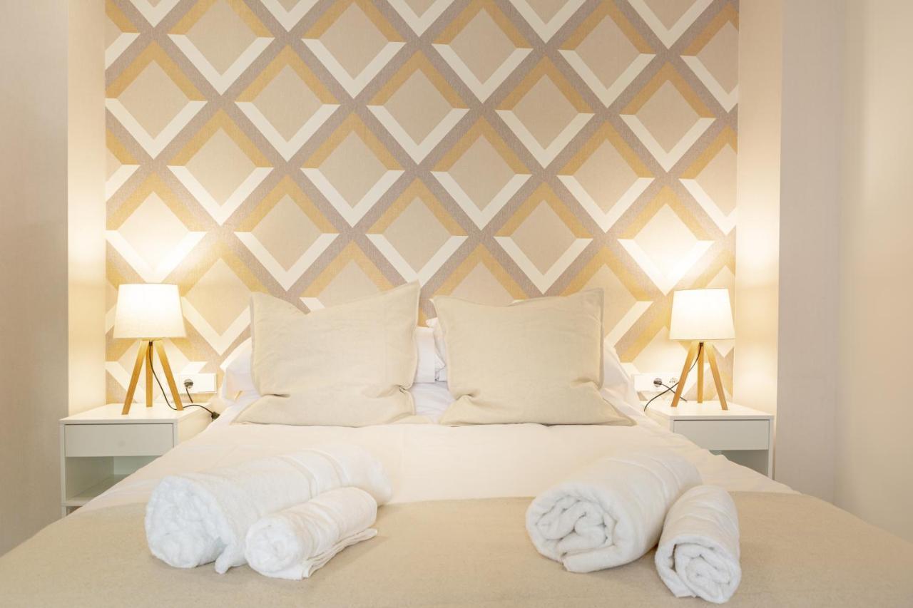 Teatro Suites Malaga Playa Экстерьер фото