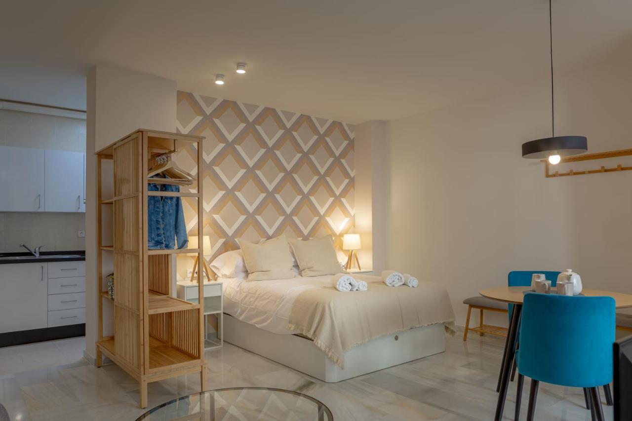 Teatro Suites Malaga Playa Экстерьер фото