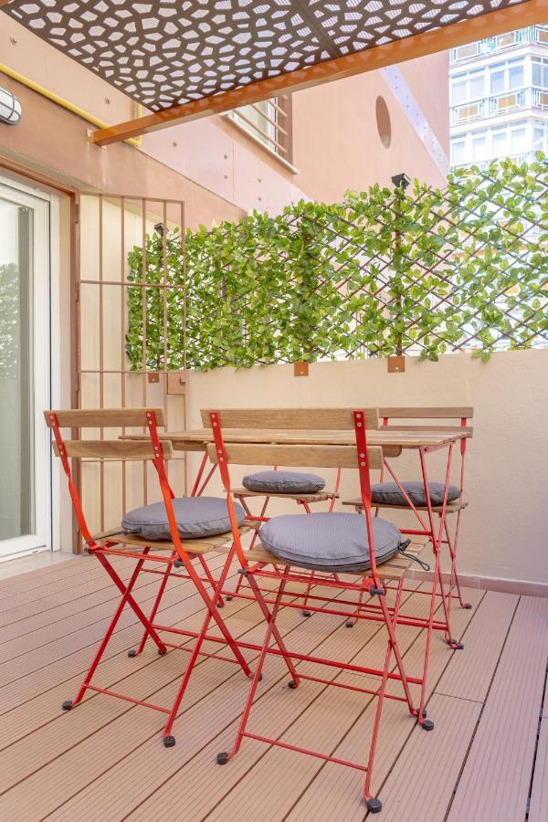 Teatro Suites Malaga Playa Экстерьер фото