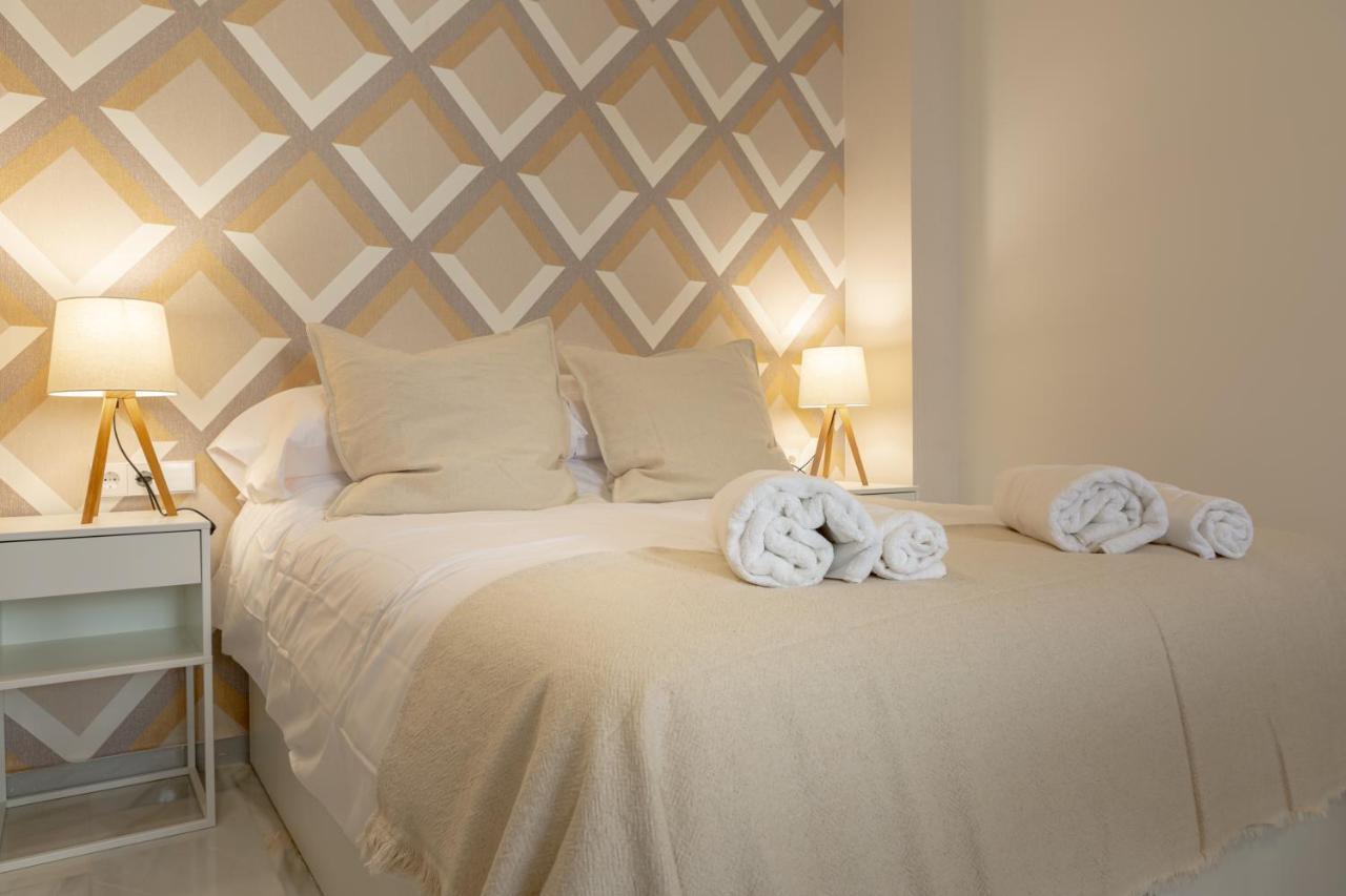 Teatro Suites Malaga Playa Экстерьер фото